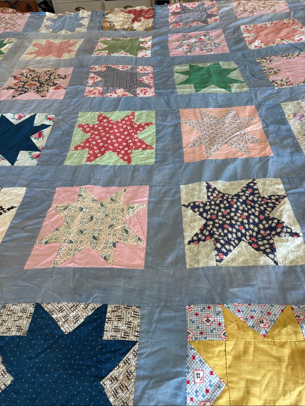 Star quilt top for upcycling